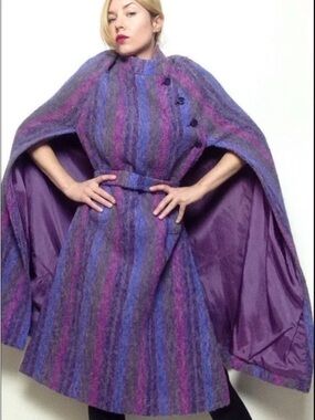 Jimmy Hourihan 1970s Irish Wool & Made in Ireland Cape/Coat RARE FIND Stunning